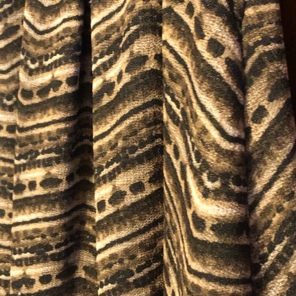 Small LuLaRoe Madison skirt - Picture 2 of 4